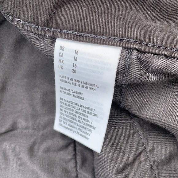 American Eagle shorts - Picture 6 of 8